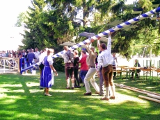 Maibaum aufrichten 1